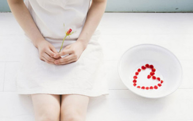 女性月經(jīng)總推遲？別急，一招幫您解決困擾！
